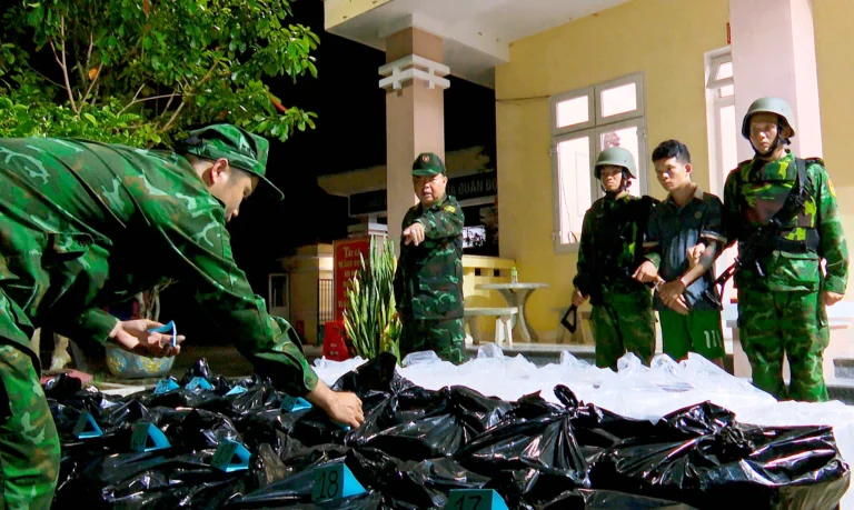 a1luc-luong-bo-doi-bien-phong-tinh-kiem-diem-tang-vat-17665565410851934933225